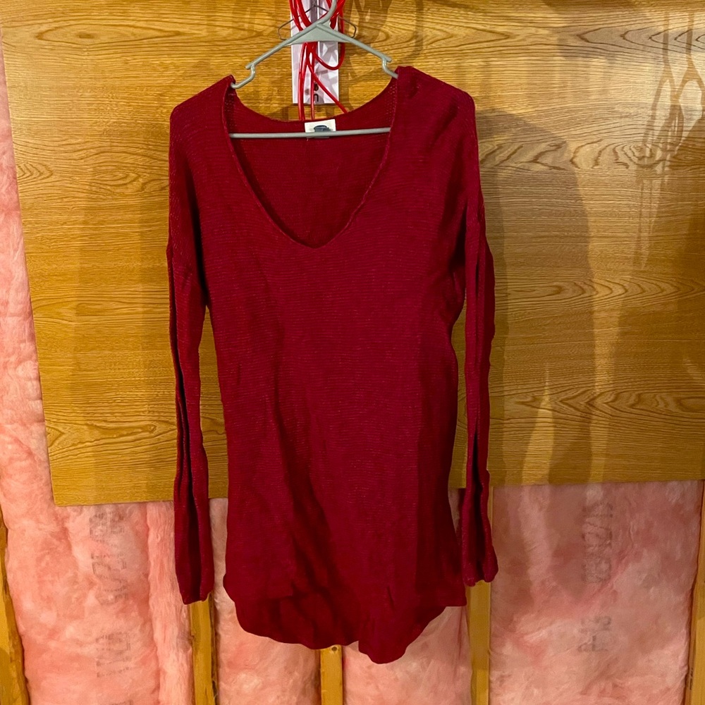 Old Navy Burgundy Sweater Large